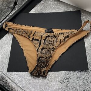 2.8.26 H&M Tan and Black Snake Print Bikini Bottom (size 6)